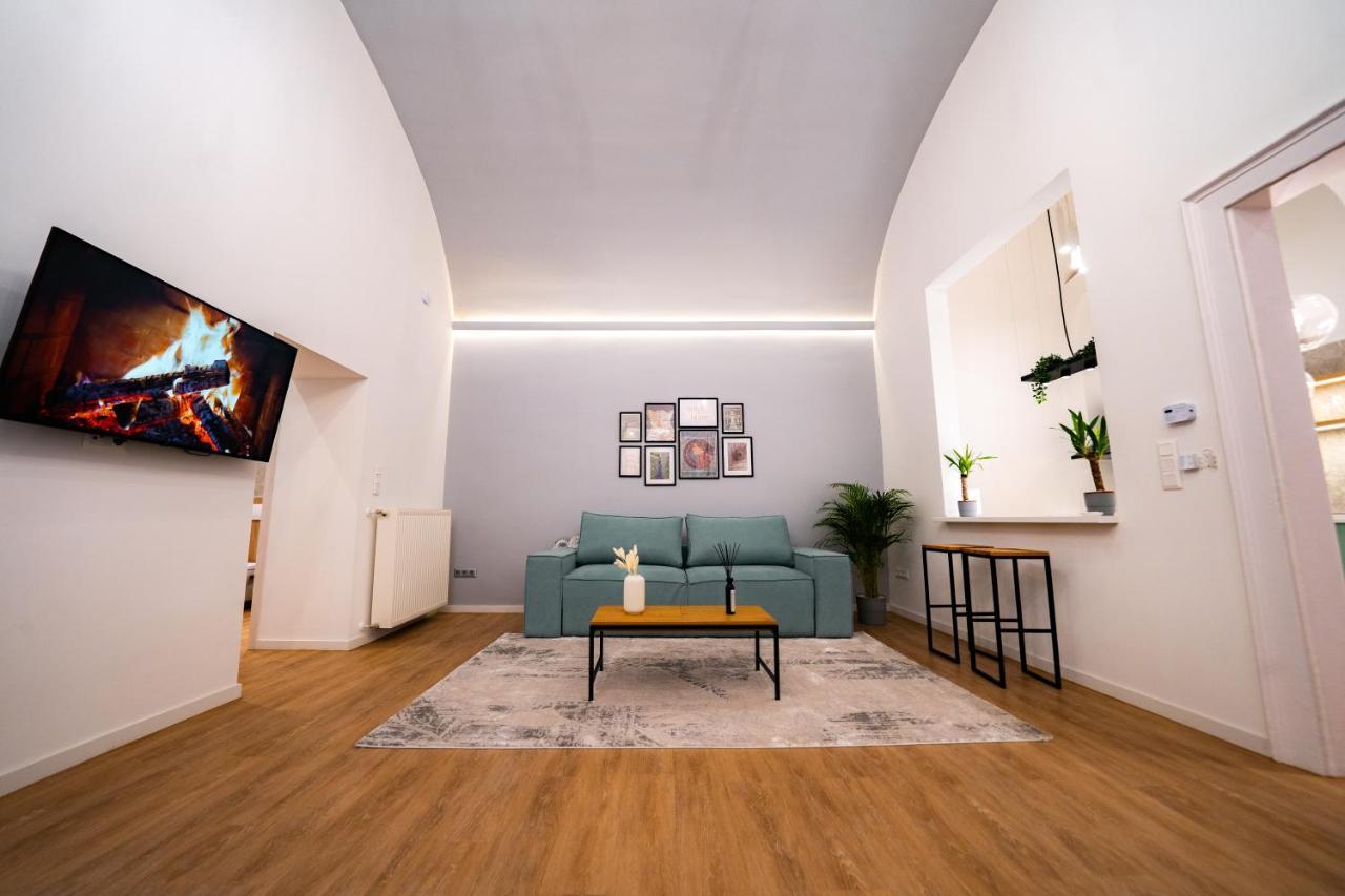 Coente Apartments Kiraly 28 Budapest Luaran gambar